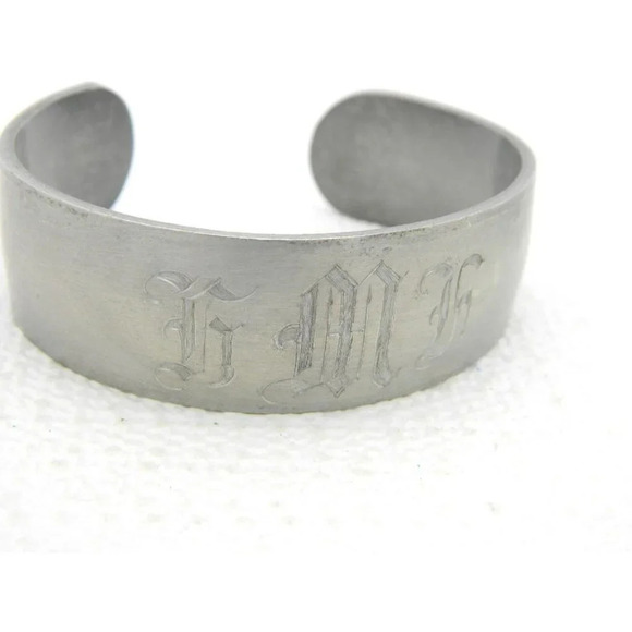 VTG B & M Pewter 5 Monogram Initial Cuff Bracelet - Picture 2 of 5